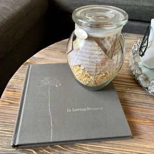 In loving memory book & vase of uplifting notes